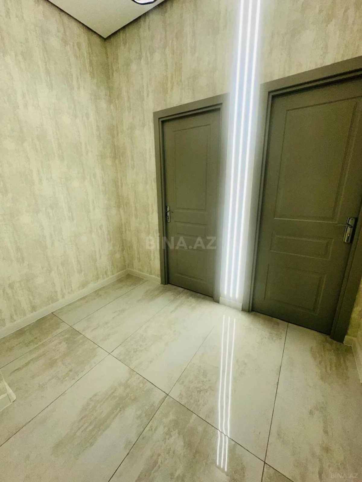 Satılır 2 otaqlı mənzil 42 m²