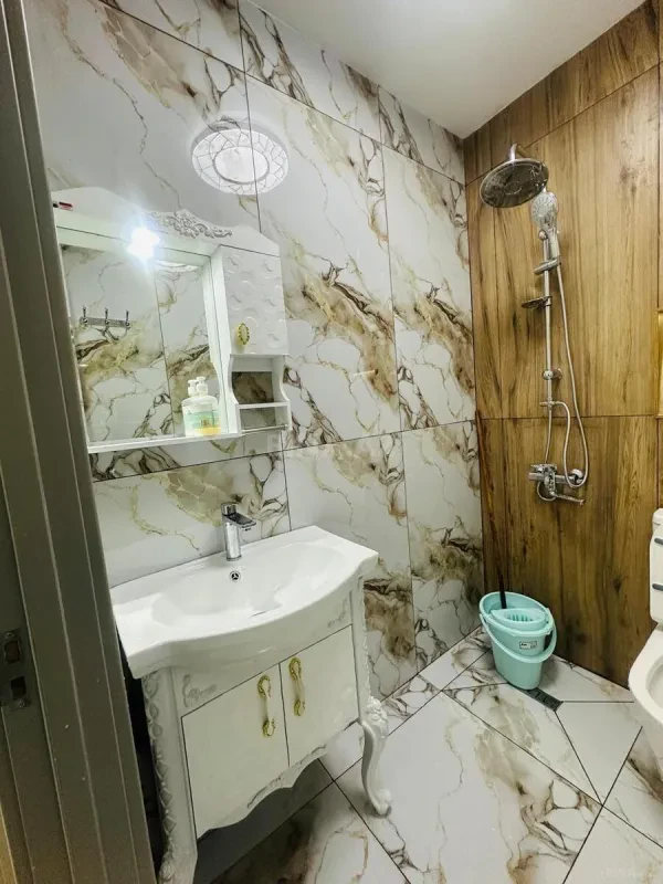 Satılır 2 otaqlı mənzil 42 m²