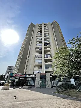 Satılır 3 otaqlı mənzil 140 m² — Bakı, Həzi Aslanov qəs. 3 otaq 140.00 m²