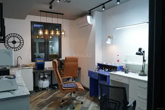 Satılır 20 otaqlı mənzil 1400 m²