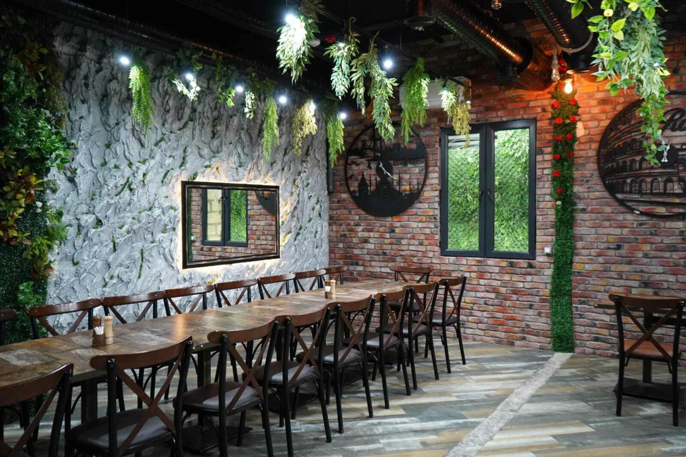 Satılır 20 otaqlı mənzil 1400 m²