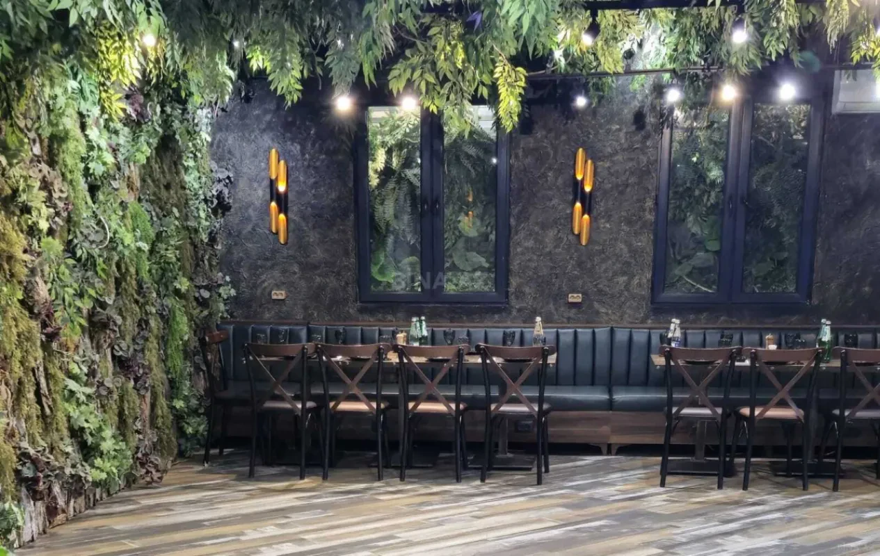 Satılır 20 otaqlı mənzil 1400 m²