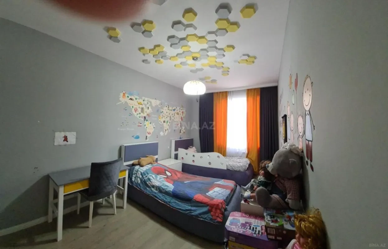 Satılır 3 otaqlı mənzil 108 m²