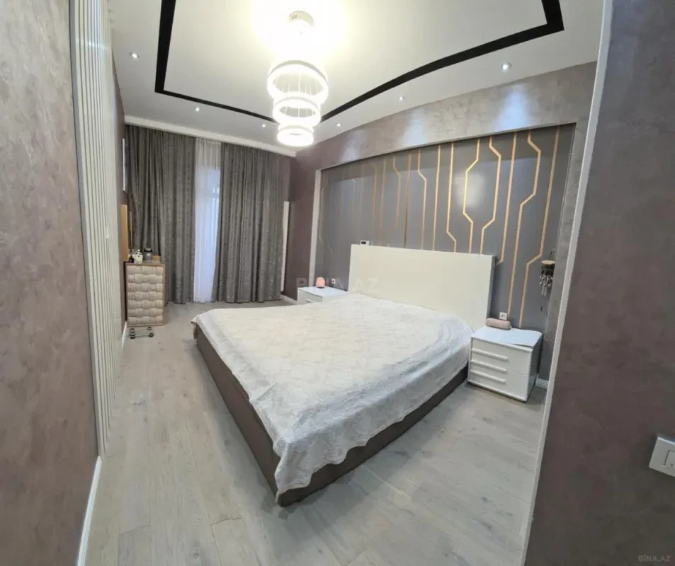 Satılır 3 otaqlı mənzil 108 m²