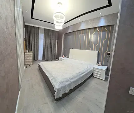 Satılır 3 otaqlı mənzil 108 m²