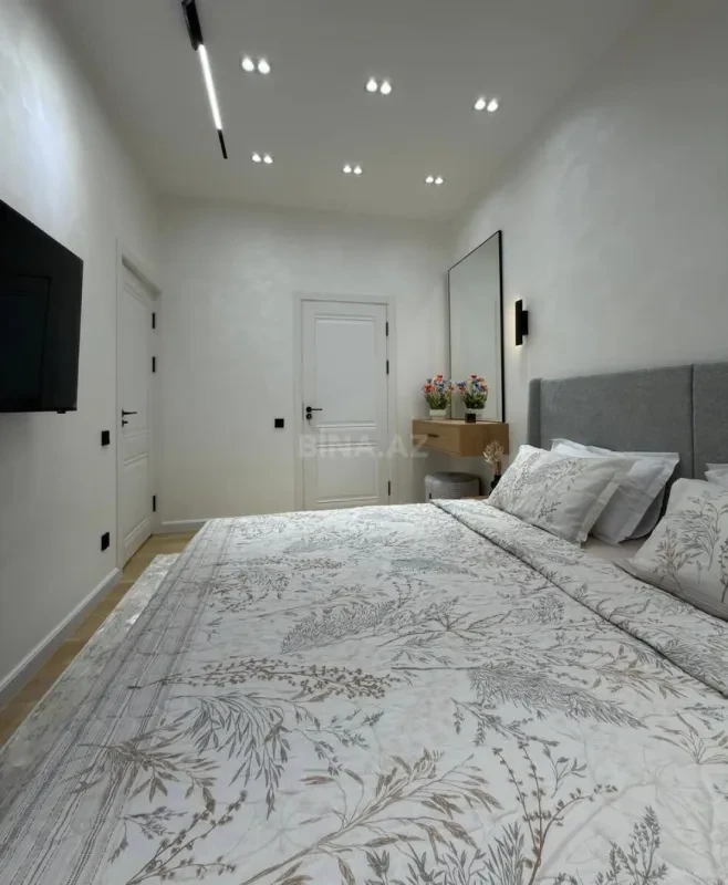 Kirayə verilir 2 otaqlı mənzil 65 m²