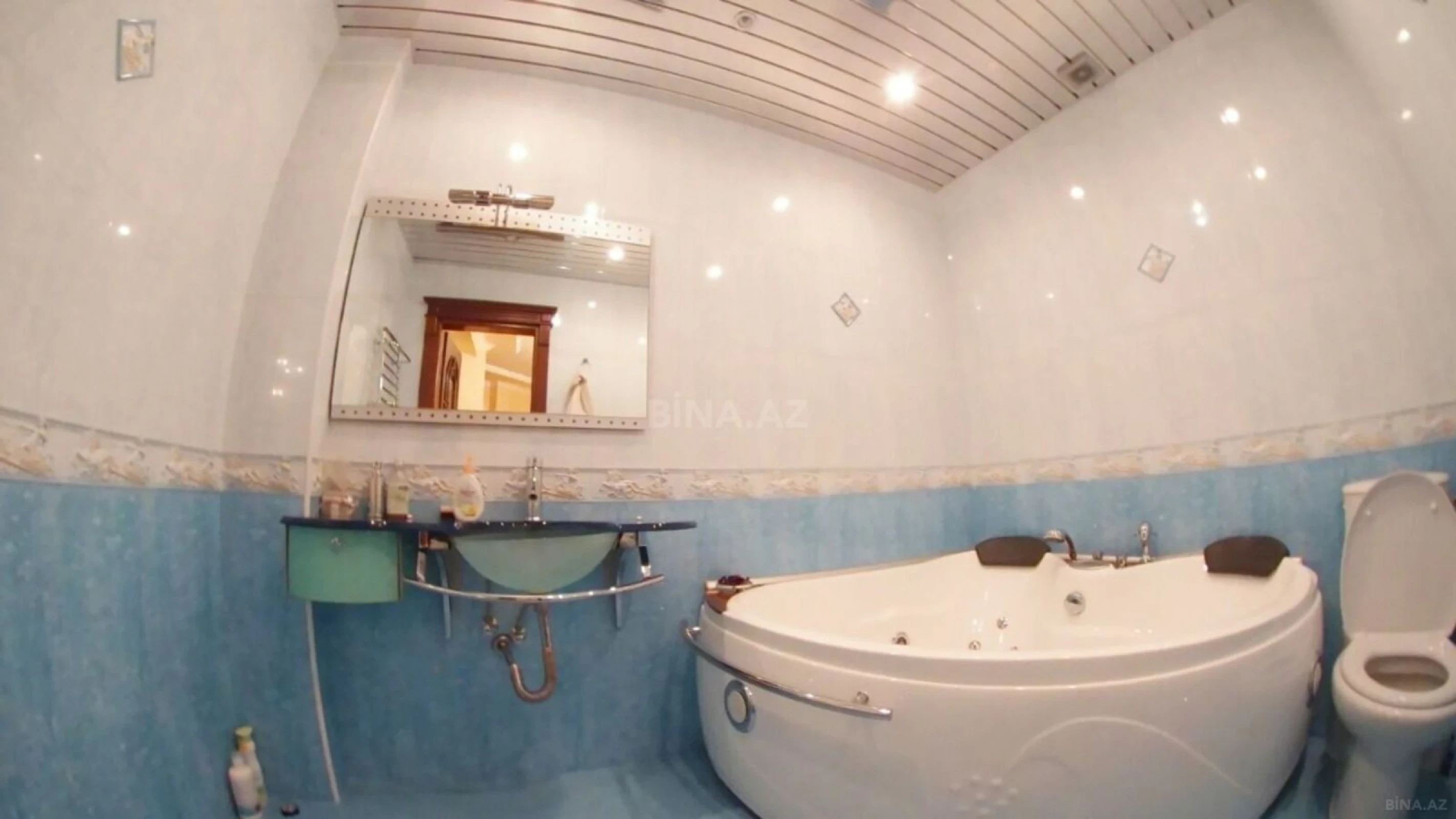 Satılır 4 otaqlı mənzil 173 m²