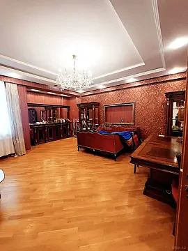 Satılır 4 otaqlı mənzil 165 m²