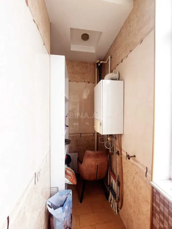 Satılır 4 otaqlı mənzil 165 m²