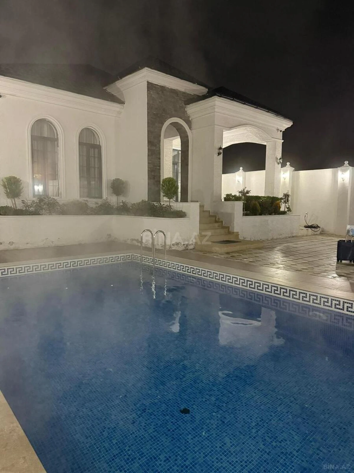 Satılır 5 otaqlı həyət evi 160 m²