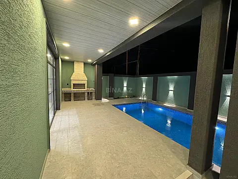 Satılır 4 otaqlı həyət evi 160 m²