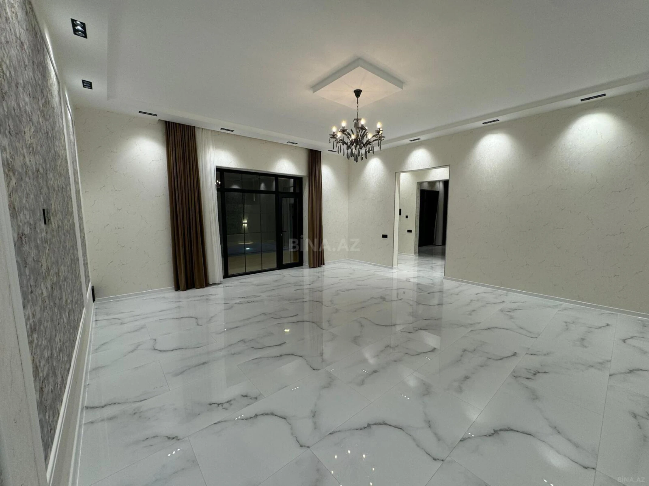 Satılır 4 otaqlı həyət evi 160 m²