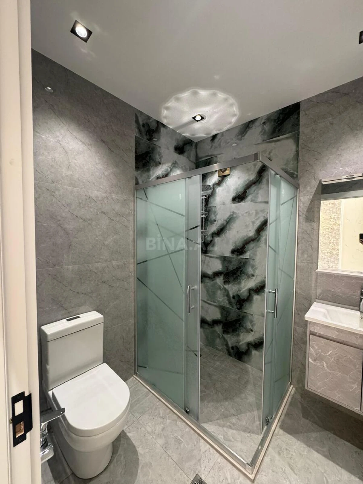 Satılır 4 otaqlı həyət evi 160 m²