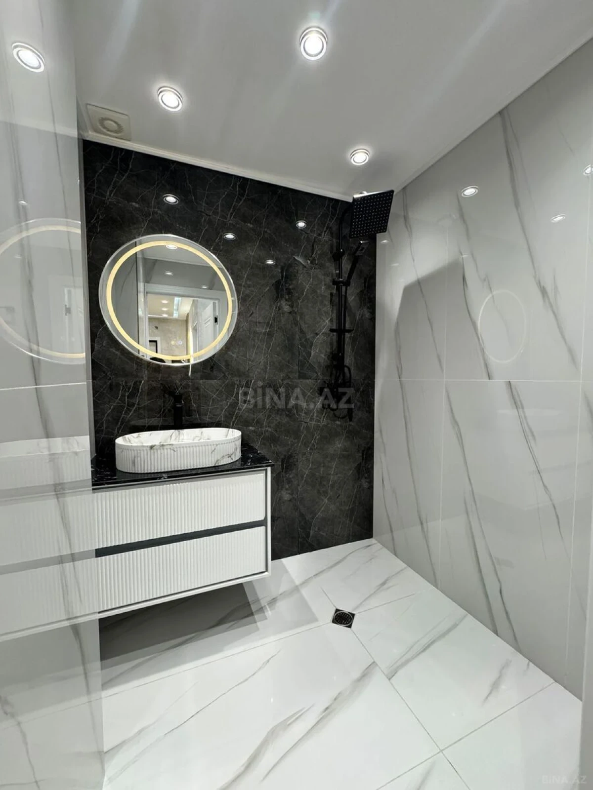 Satılır 3 otaqlı mənzil 85 m²