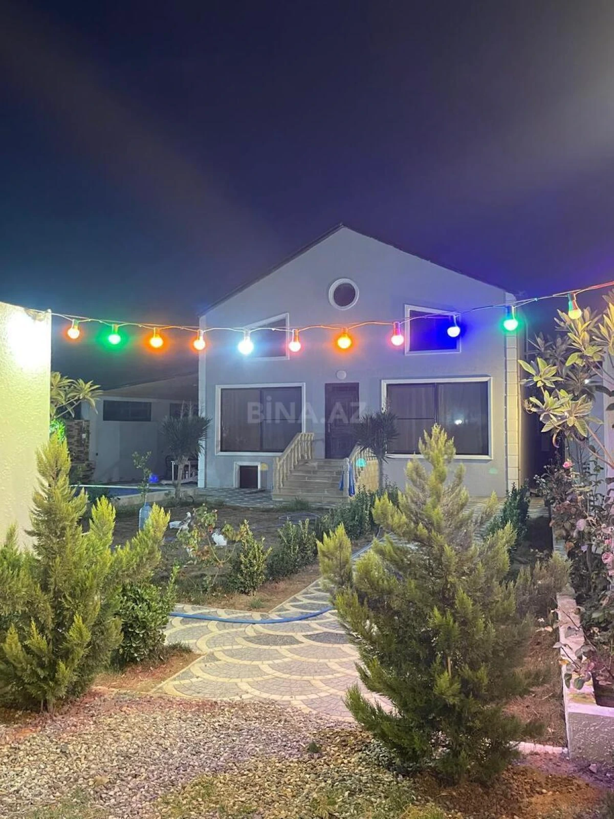 Kirayə verilir 5 otaqlı həyət evi 230 m²