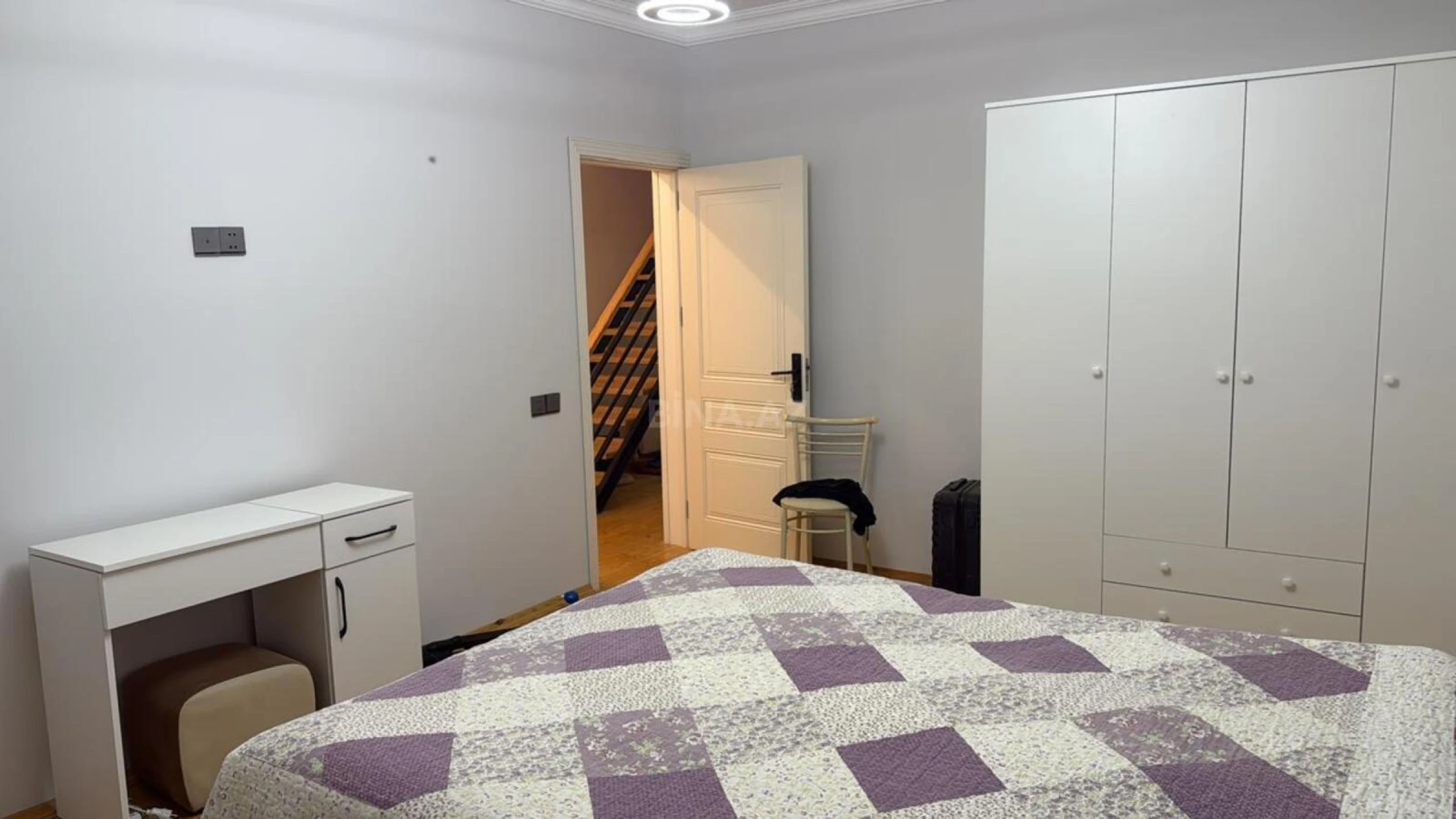 Kirayə verilir 5 otaqlı həyət evi 230 m²