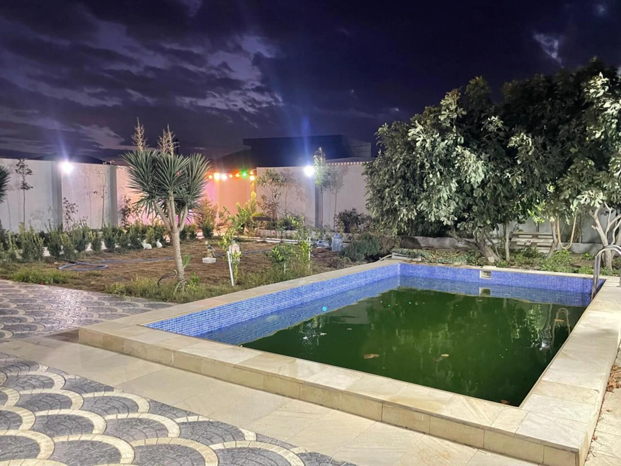 Kirayə verilir 5 otaqlı həyət evi 230 m²