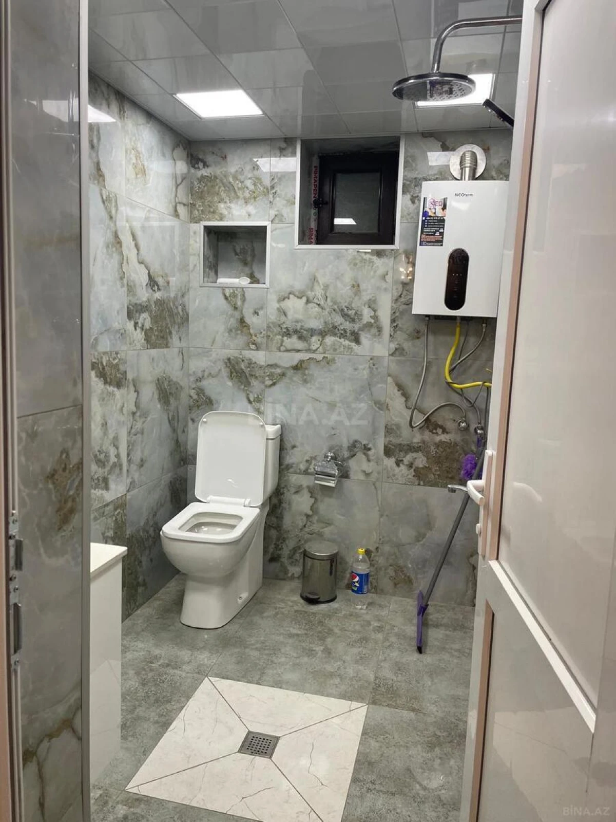 Kirayə verilir 5 otaqlı həyət evi 230 m²
