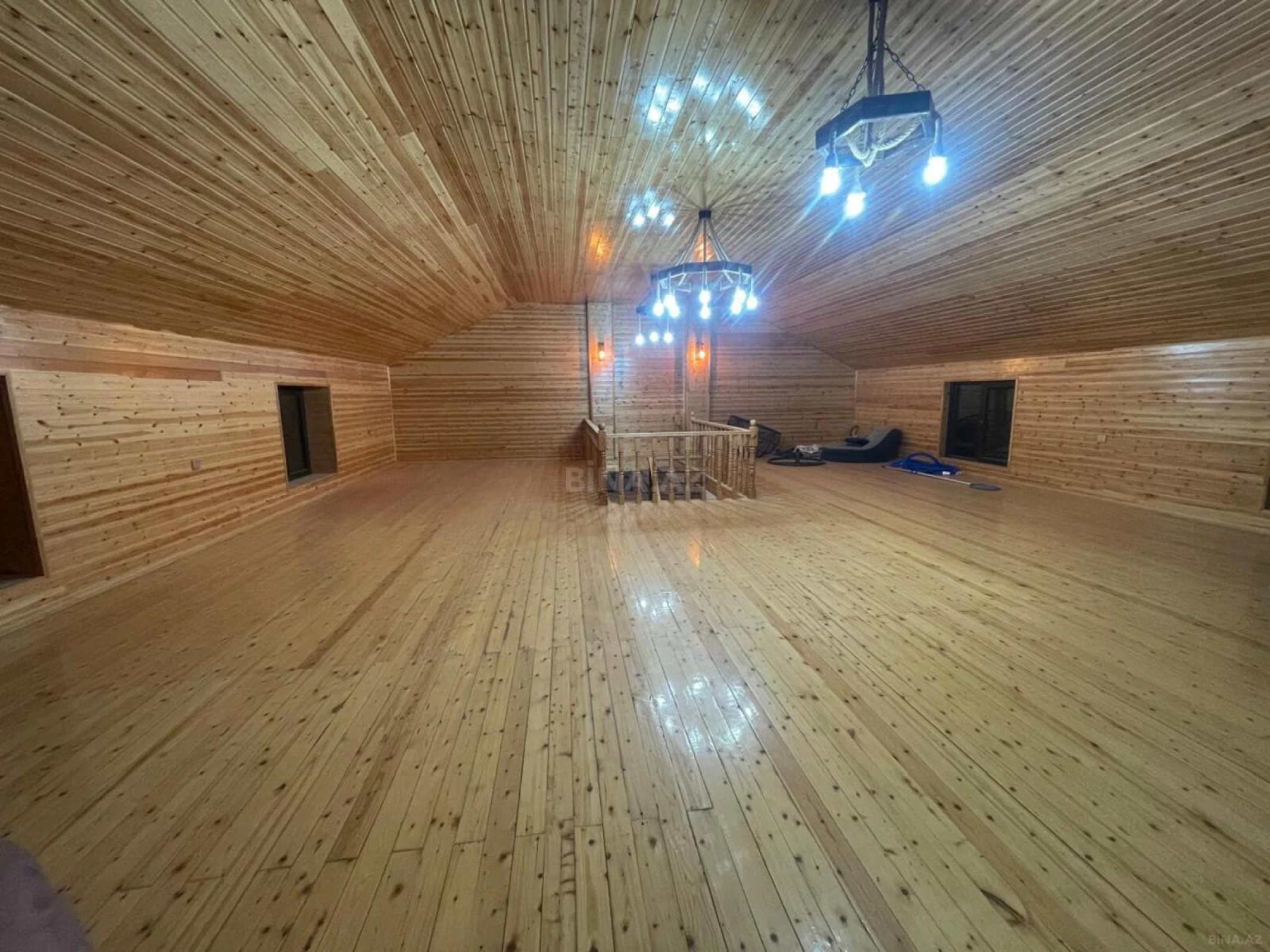 Kirayə verilir 5 otaqlı həyət evi 230 m²
