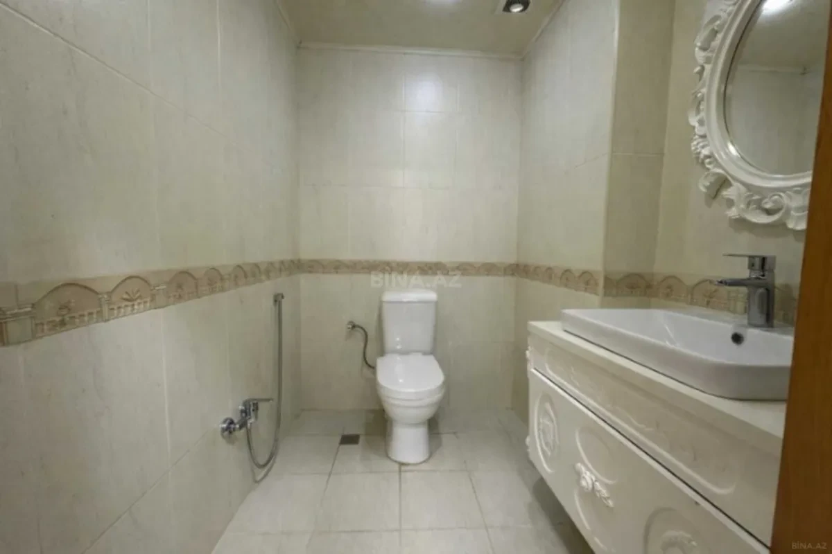 Satılır 3 otaqlı mənzil 140 m²