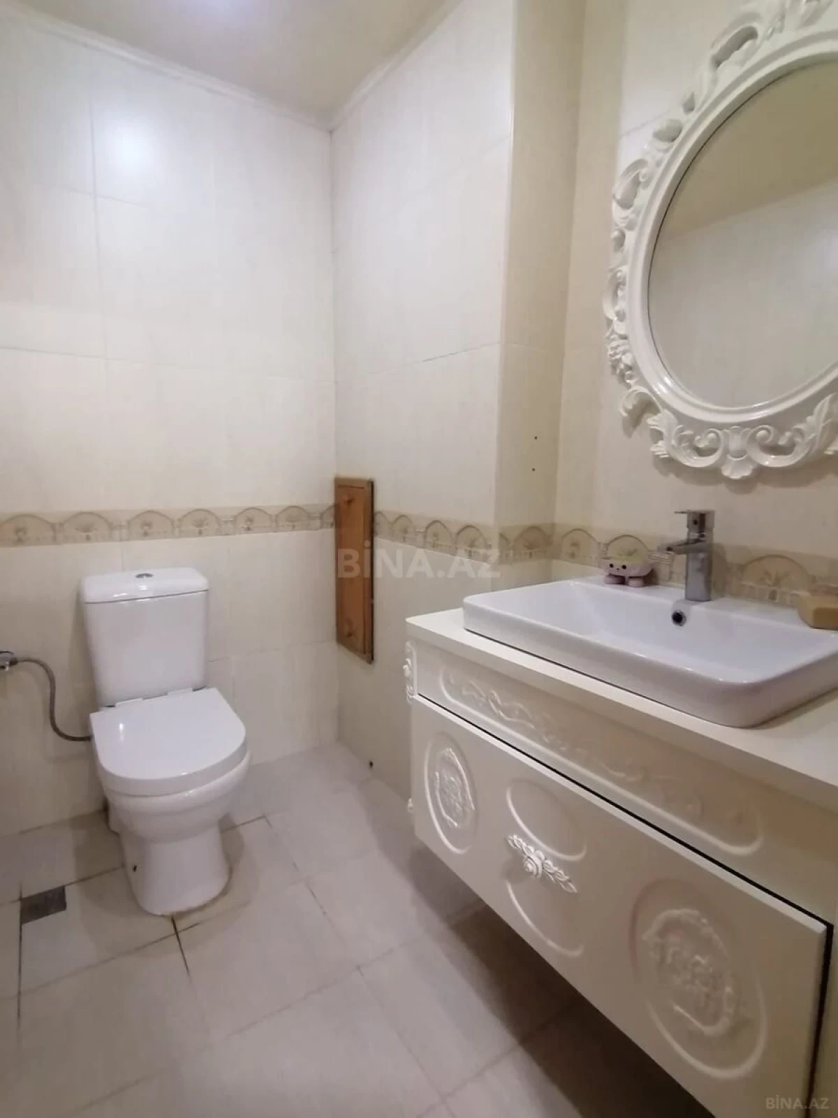 Satılır 3 otaqlı mənzil 140 m²