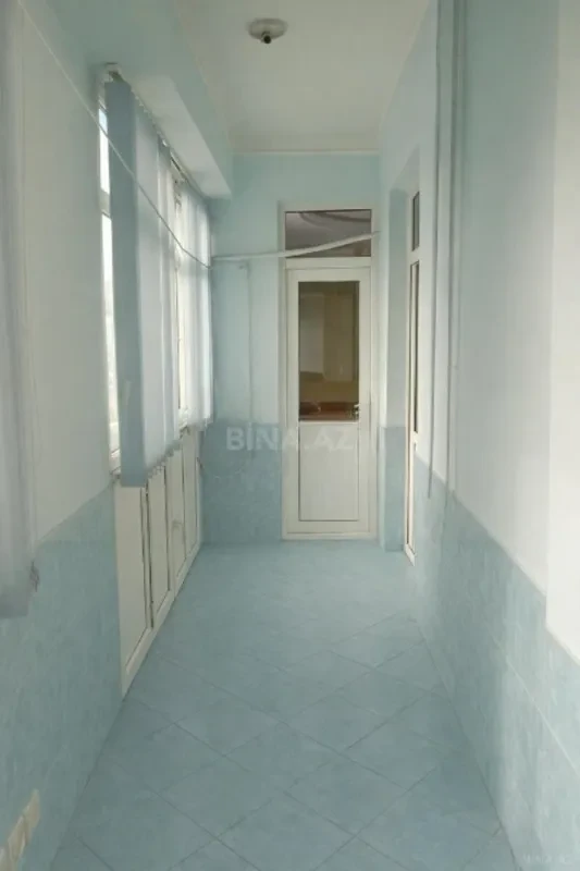 Satılır 3 otaqlı mənzil 140 m²
