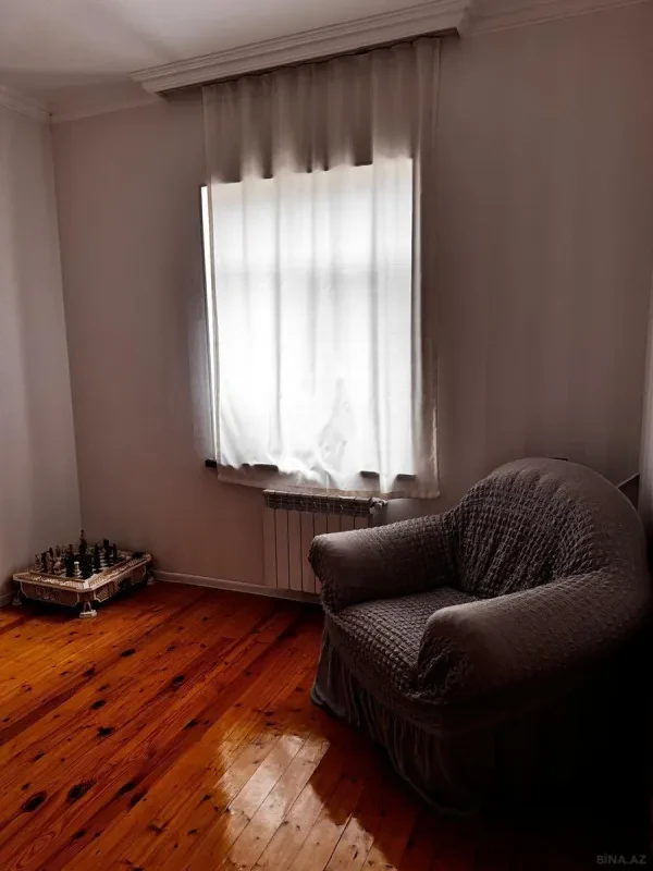 Satılır 7 otaqlı həyət evi 170 m²