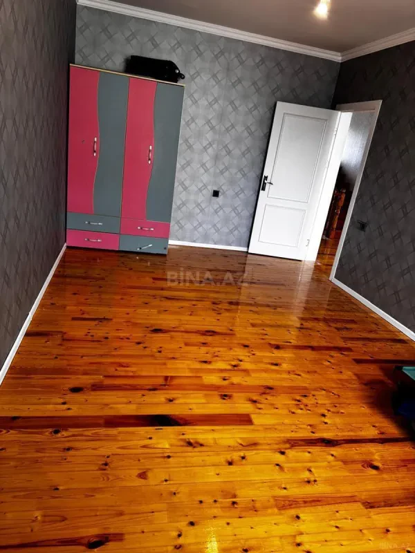 Satılır 7 otaqlı həyət evi 170 m²