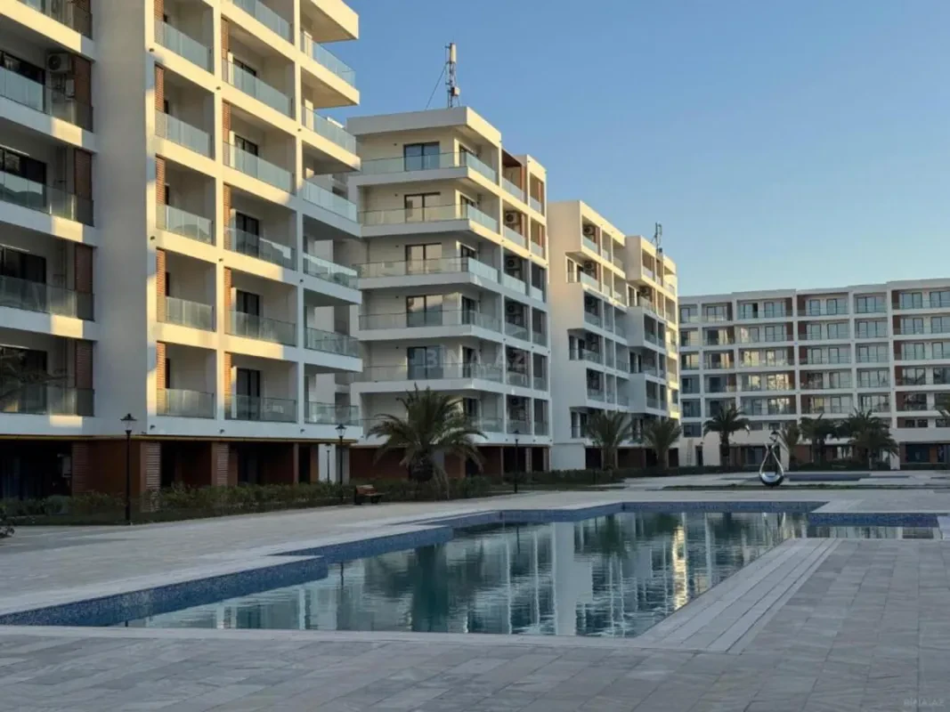 Kirayə verilir 2 otaqlı mənzil 96 m²