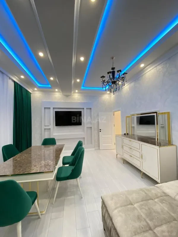 Kirayə verilir 3 otaqlı mənzil 120 m²