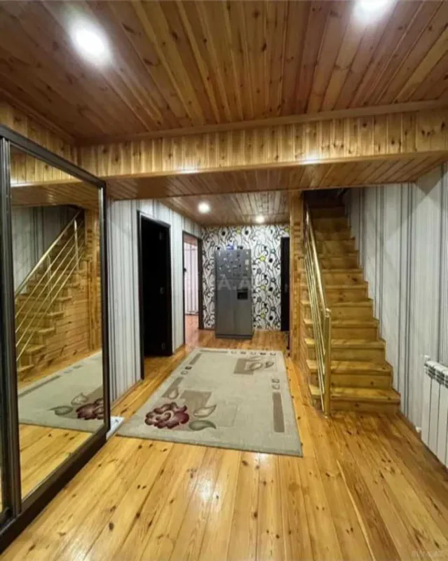 Satılır 3 otaqlı mənzil 105 m²