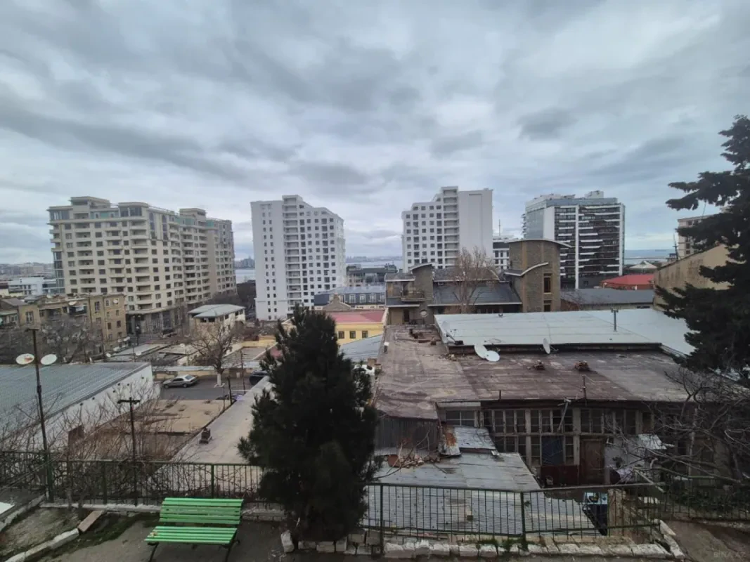 Satılır 3 otaqlı mənzil 72 m²