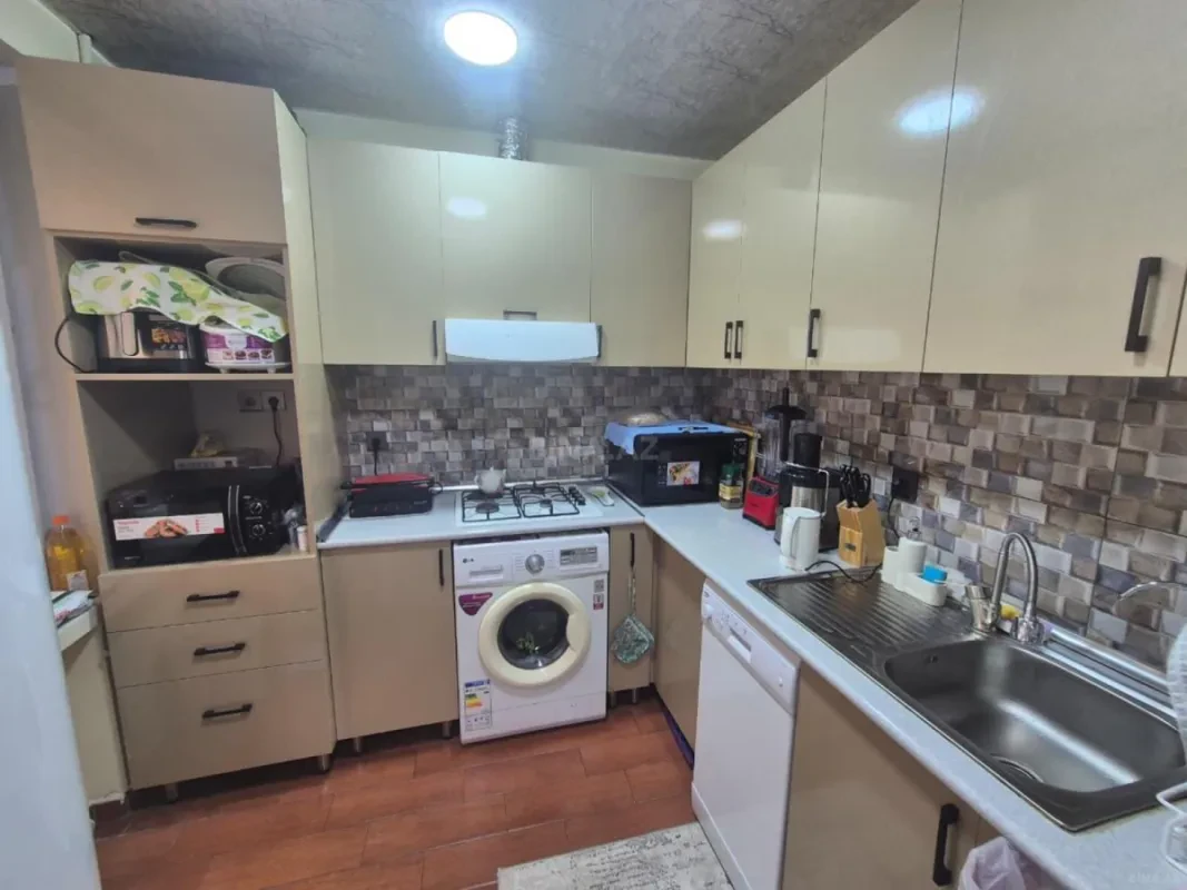 Satılır 3 otaqlı mənzil 72 m²