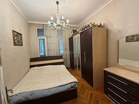 Kirayə verilir 3 otaqlı mənzil 120 m²
