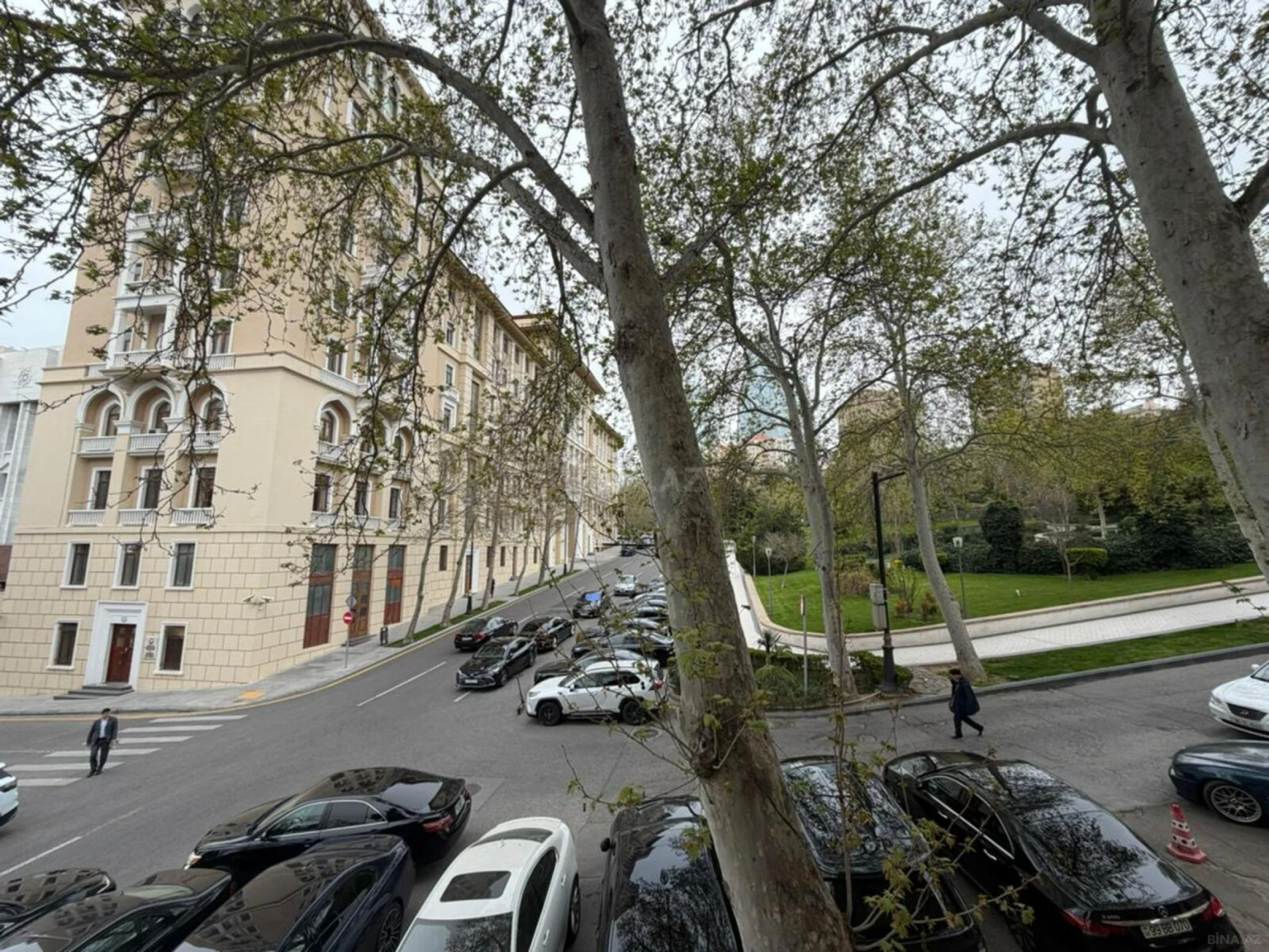 Kirayə verilir 3 otaqlı mənzil 120 m²