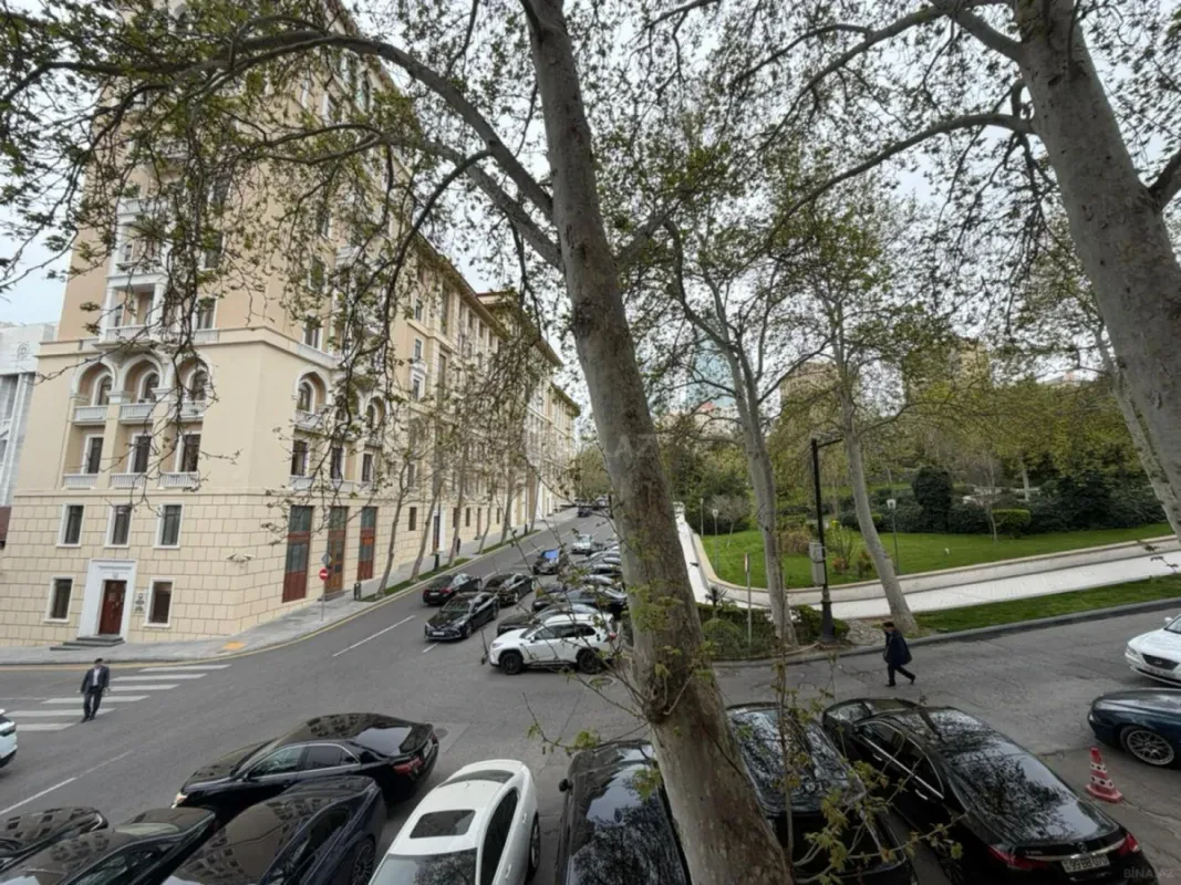 Kirayə verilir 3 otaqlı mənzil 120 m²