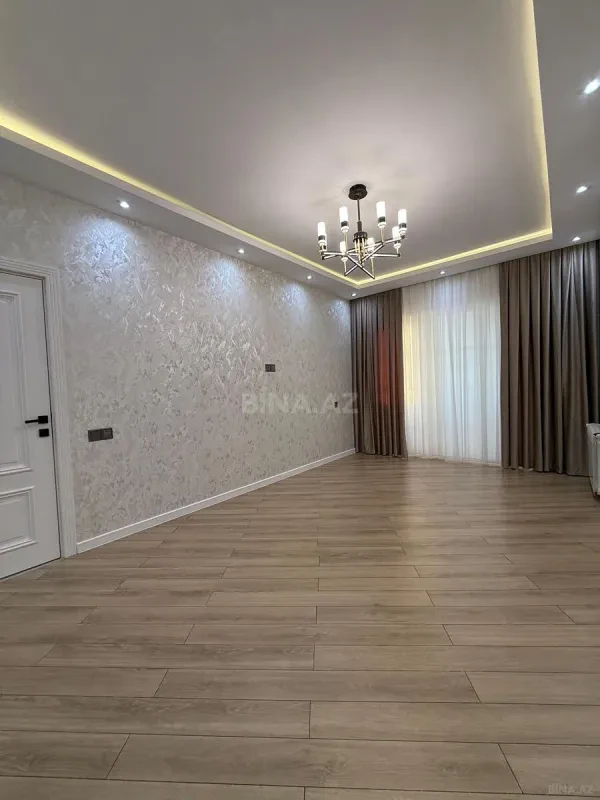 Satılır 4 otaqlı mənzil 100 m²
