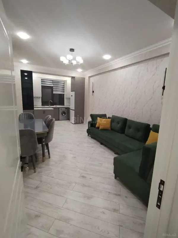 Kirayə verilir 2 otaqlı mənzil 65 m²