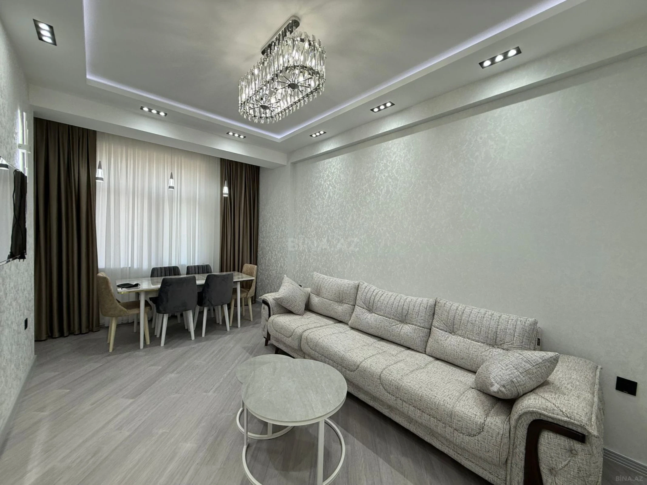 Satılır 2 otaqlı mənzil 55 m²