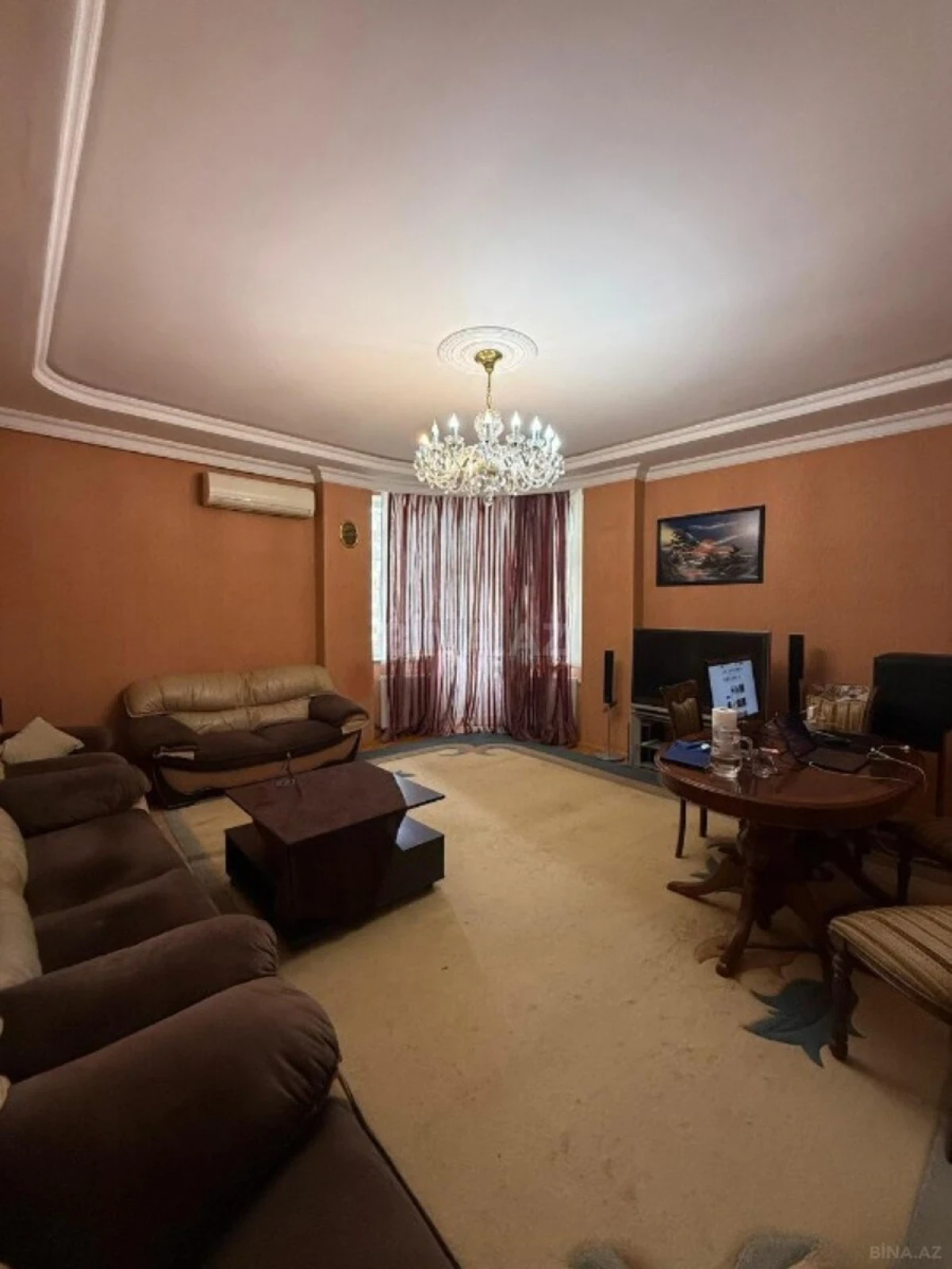 Satılır 4 otaqlı mənzil 170 m²