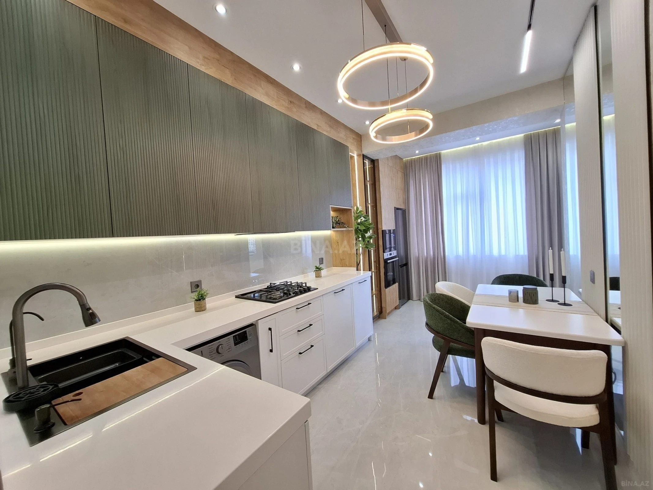 Satılır 3 otaqlı mənzil 120 m²