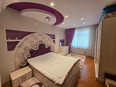 Kirayə verilir 3 otaqlı mənzil 125 m²