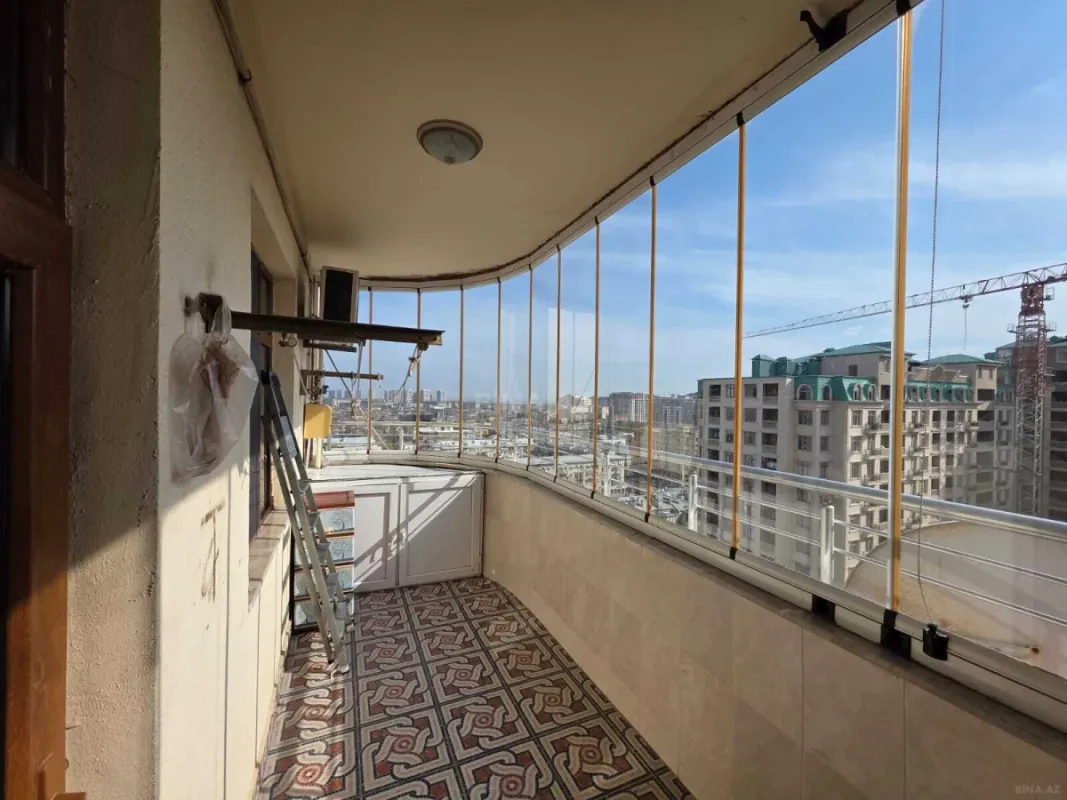 Kirayə verilir 3 otaqlı mənzil 125 m²