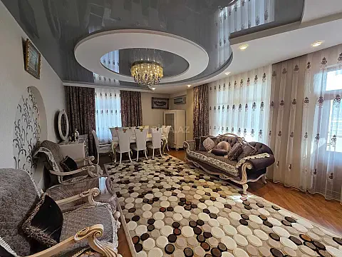 Kirayə verilir 3 otaqlı mənzil 125 m² — Bakı, Nərimanov 3 otaq 125.00 m²