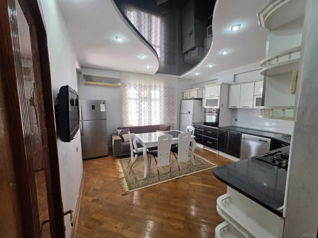 Kirayə verilir 3 otaqlı mənzil 125 m²