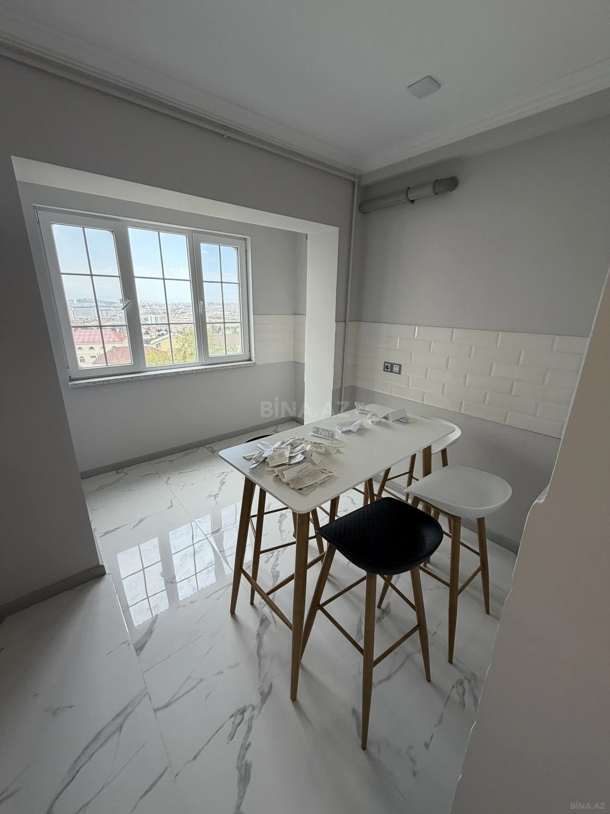Satılır 2 otaqlı mənzil 65 m²