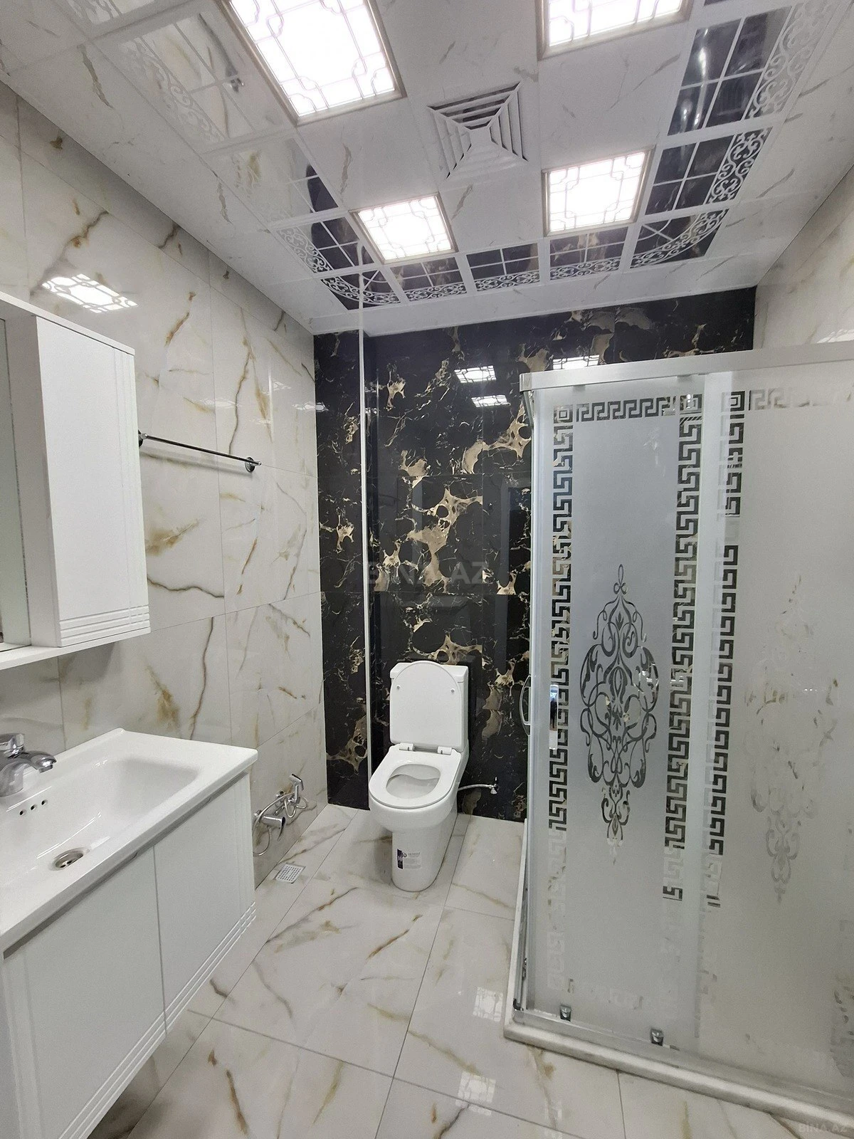 Satılır 2 otaqlı mənzil 56 m²