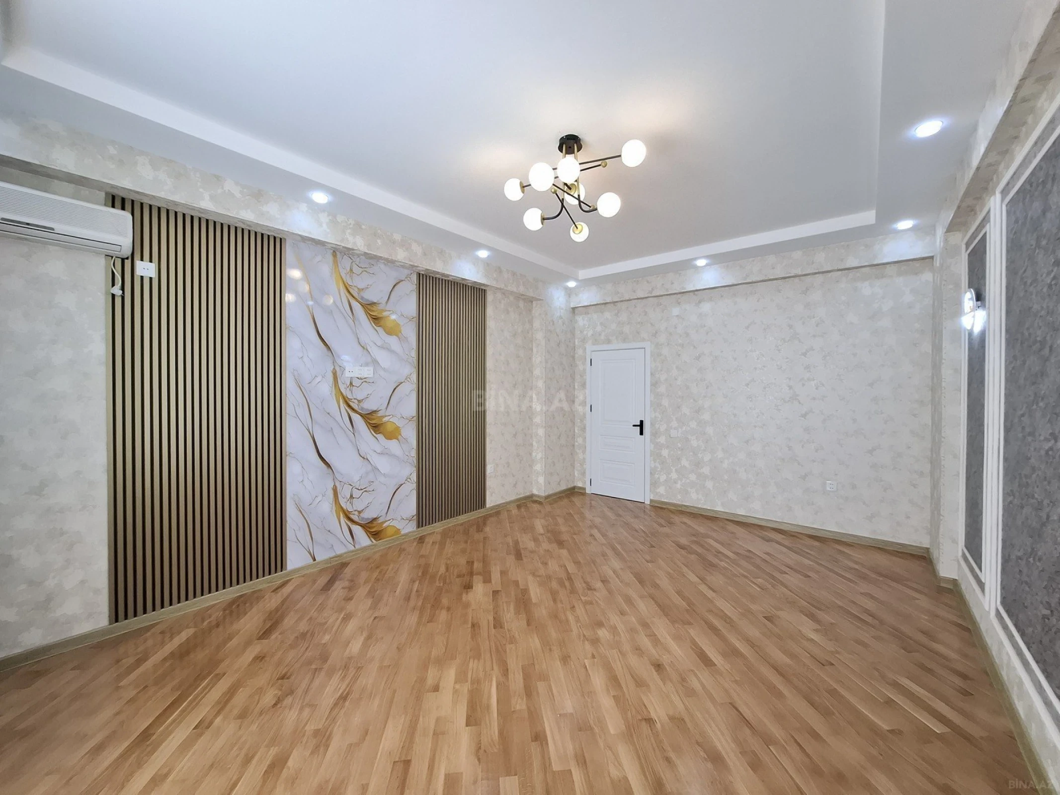 Satılır 2 otaqlı mənzil 56 m²