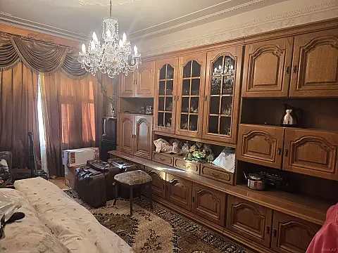 Satılır 4 otaqlı mənzil 100 m² — Bakı, 9-cu mikrorayon 4 otaq 100.00 m²