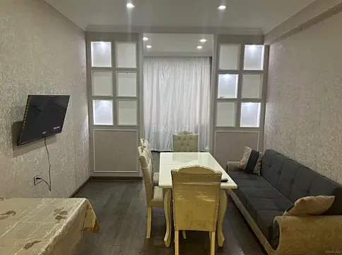 Kirayə verilir 2 otaqlı mənzil 71 m² — Bakı 2 otaq 71.00 m²